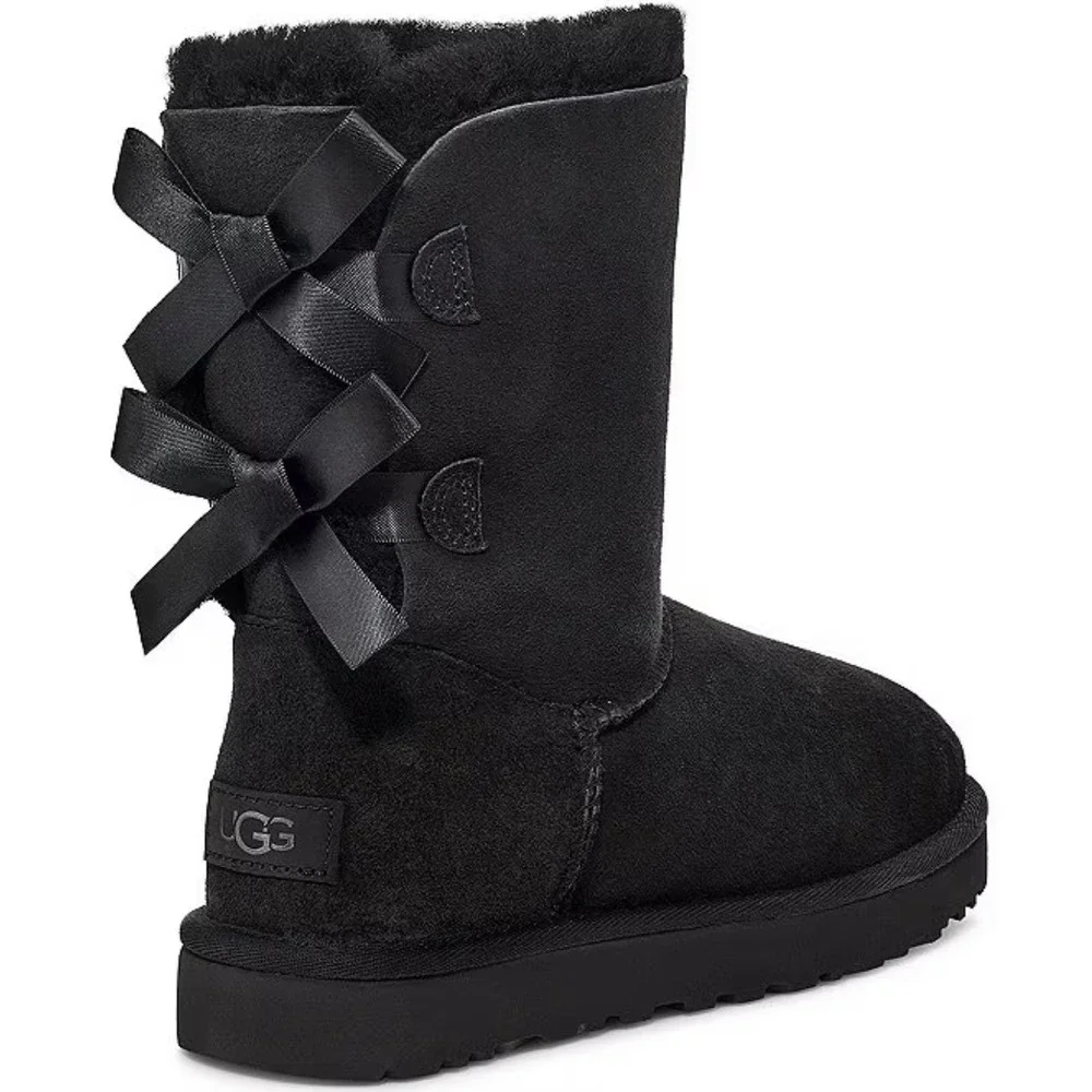 UGG Bailey Bow II Boots Women Size 9 Black Suede Sheepskin Cozy Winter Warm